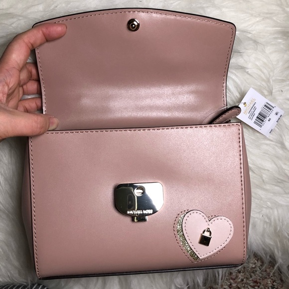 Brand new Michael kors text polished crossbody bag - Picture 7 of 8